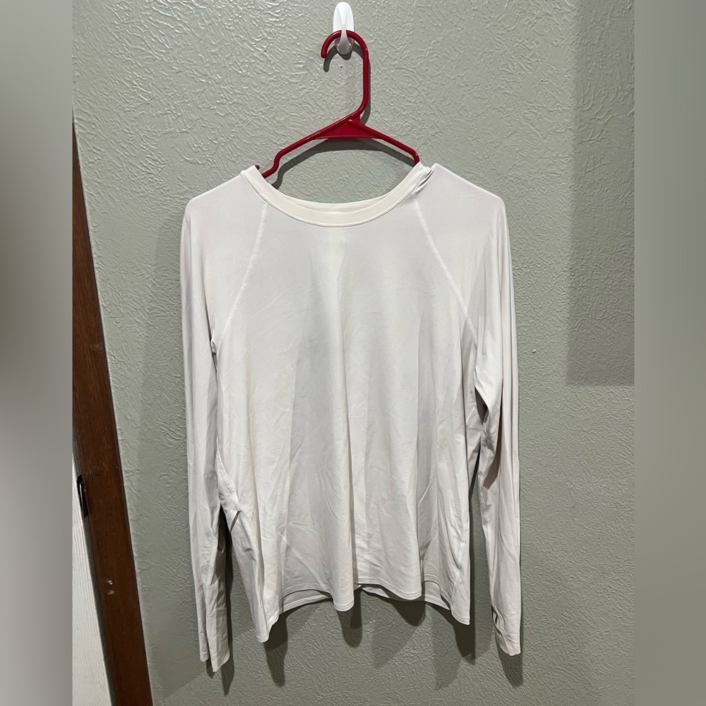 lululemon athletica White Long-Sleeve Crewneck Top Size Small Buttersoft EUC